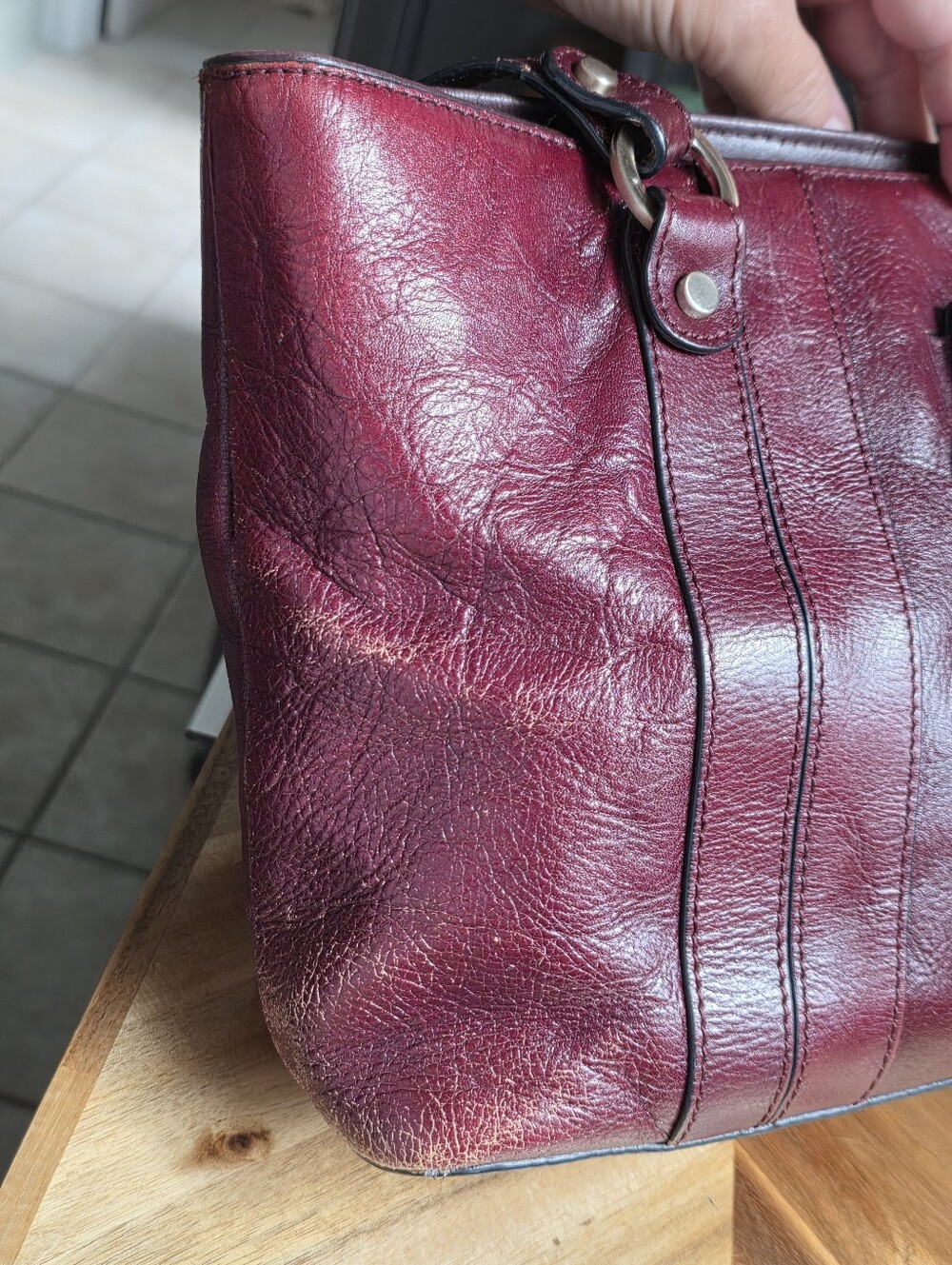 Vintage Maroon Genuine Leather Shoulderbag - Picture 3 of 10